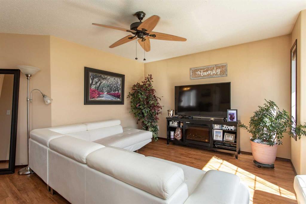 Picture for 143 Inkster Close 