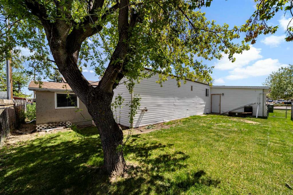 Picture for 4804C 54 Avenue 