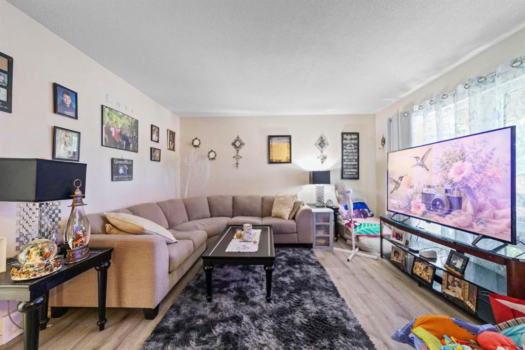 Picture for 6404A 45 Avenue 