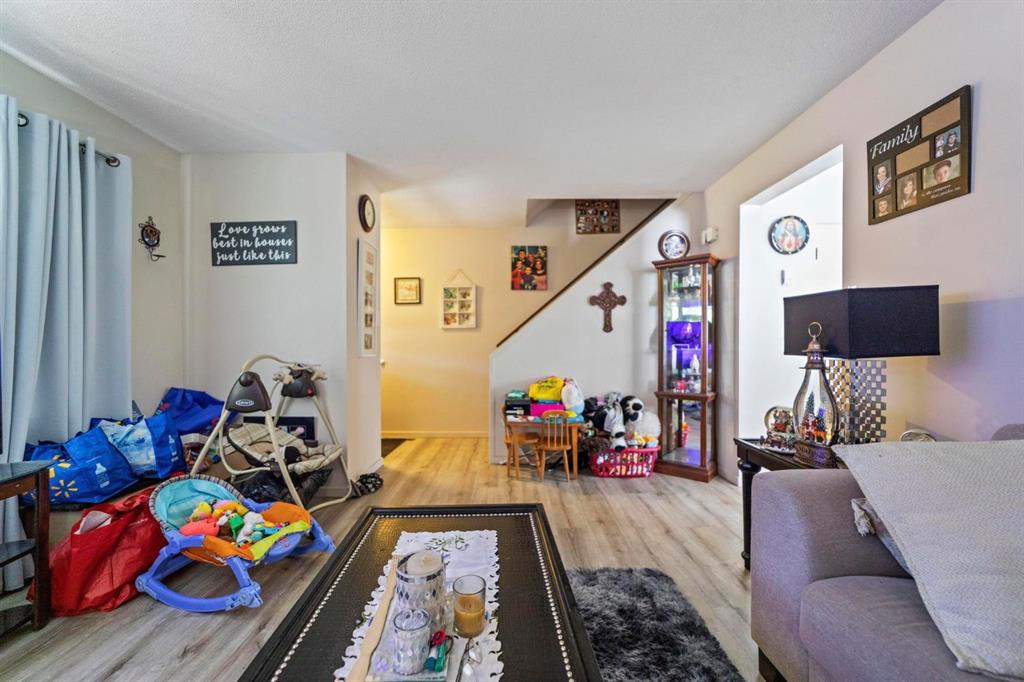 Picture for 6404A 45 Avenue 