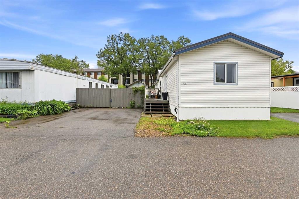 Picture for 221, 5029 34 Street 