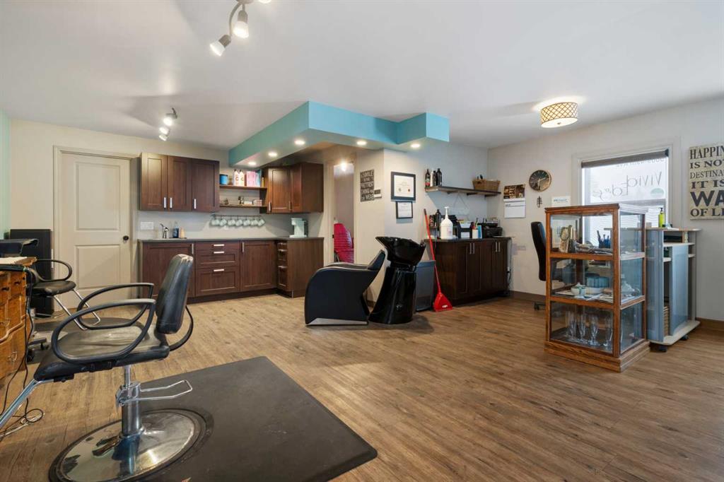 Picture for 5009 49 Avenue 