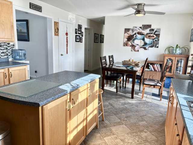 Picture for 5015 45 Street  https://www.cirrealty.ca/reb/cara/5/A2261725_10.jpg