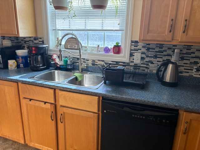 Picture for 5015 45 Street  https://www.cirrealty.ca/reb/cara/5/A2261725_12.jpg