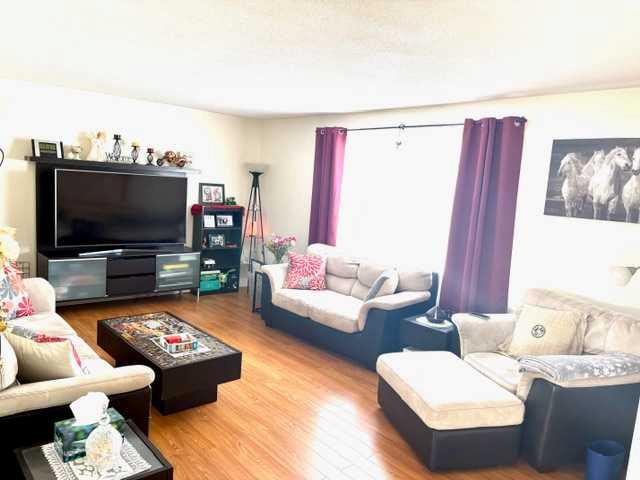 Picture for 5015 45 Street  https://www.cirrealty.ca/reb/cara/5/A2261725_14.jpg