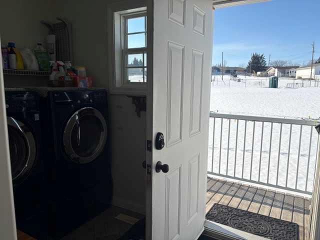 Picture for 5015 45 Street  https://www.cirrealty.ca/reb/cara/5/A2261725_15.jpg