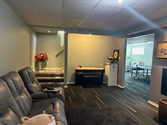 Picture for 5015 45 Street  https://www.cirrealty.ca/reb/cara/5/A2261725_31.jpg