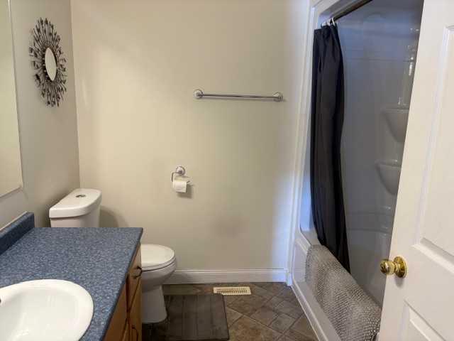 Picture for 5015 45 Street  https://www.cirrealty.ca/reb/cara/5/A2261725_35.jpg