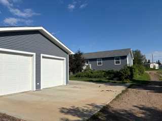 Picture for 5015 45 Street  https://www.cirrealty.ca/reb/cara/5/A2261725_5.jpg