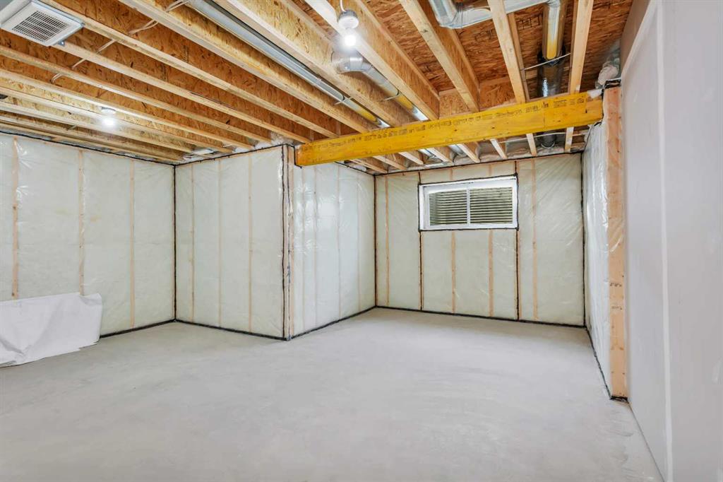Picture for 48 Concord Rise  https://www.cirrealty.ca/reb/cara/5/A2262565_34.jpg