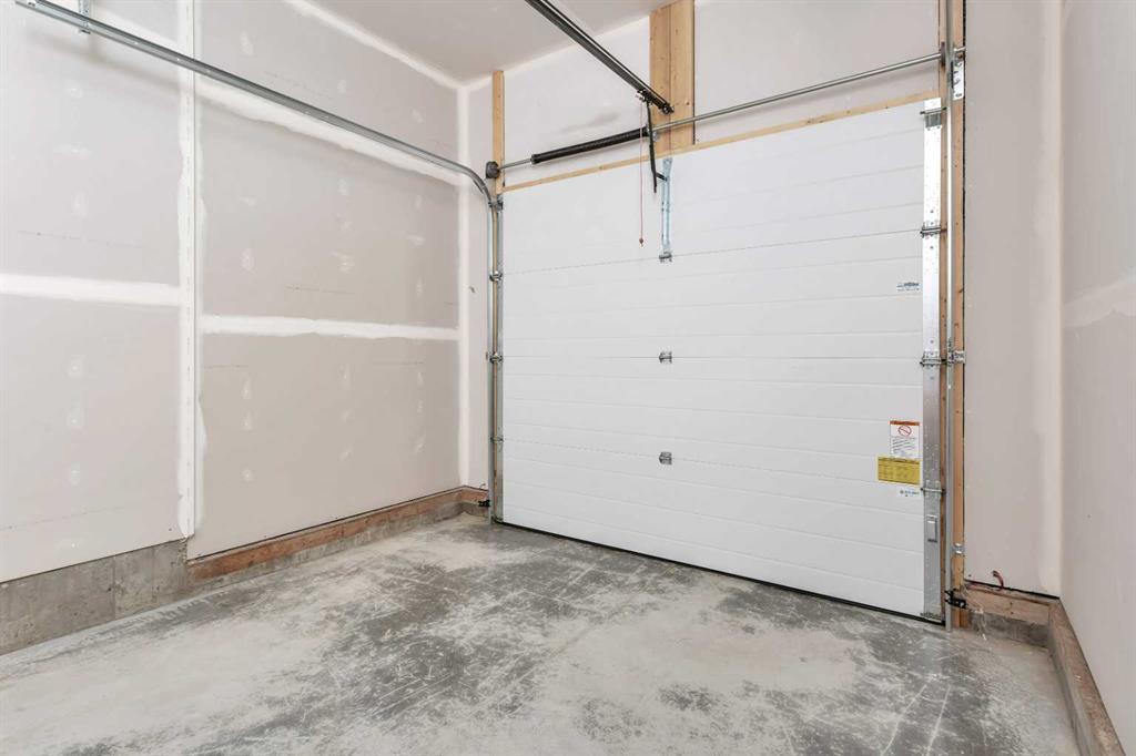 Picture for 48 Concord Rise  https://www.cirrealty.ca/reb/cara/5/A2262565_35.jpg