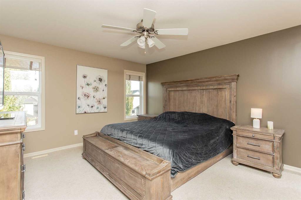 Picture for 35 Woodrow Close  https://www.cirrealty.ca/reb/cara/5/A2264075_24.jpg