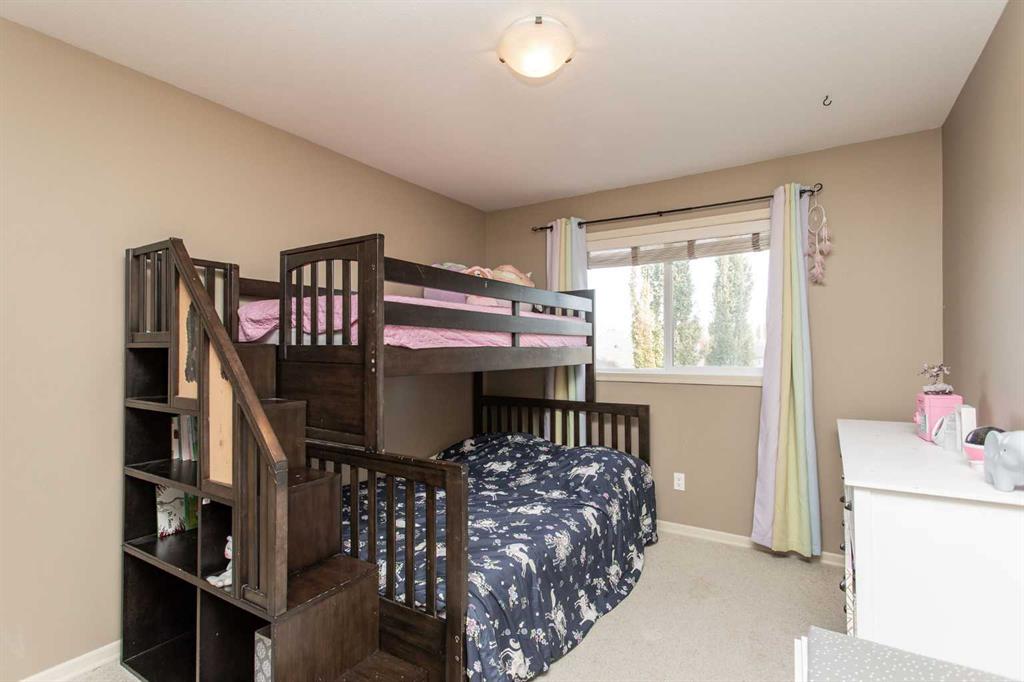 Picture for 35 Woodrow Close  https://www.cirrealty.ca/reb/cara/5/A2264075_30.jpg