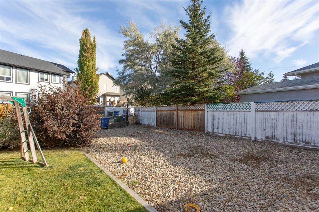 Picture for 35 Woodrow Close  https://www.cirrealty.ca/reb/cara/5/A2264075_43.jpg