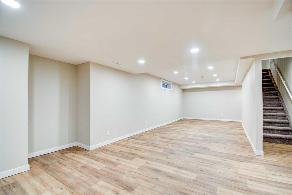 Picture for 112 Dixon Crescent  https://www.cirrealty.ca/reb/cara/5/A2265815_16.jpg