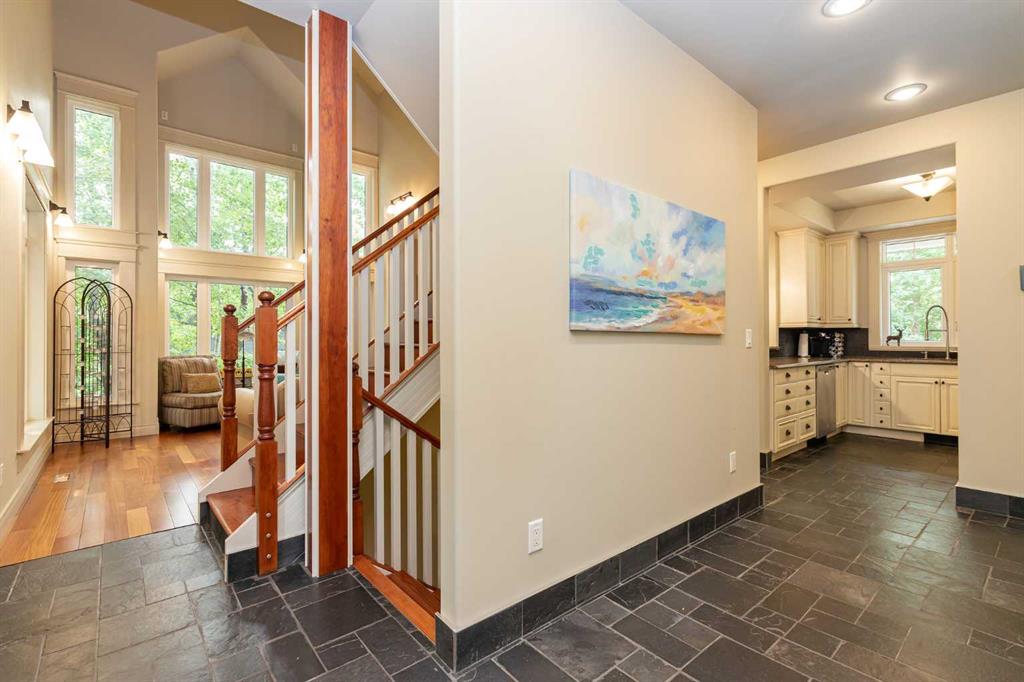 Picture for 244 Canal Street  https://www.cirrealty.ca/reb/cara/5/A2266195_10.jpg