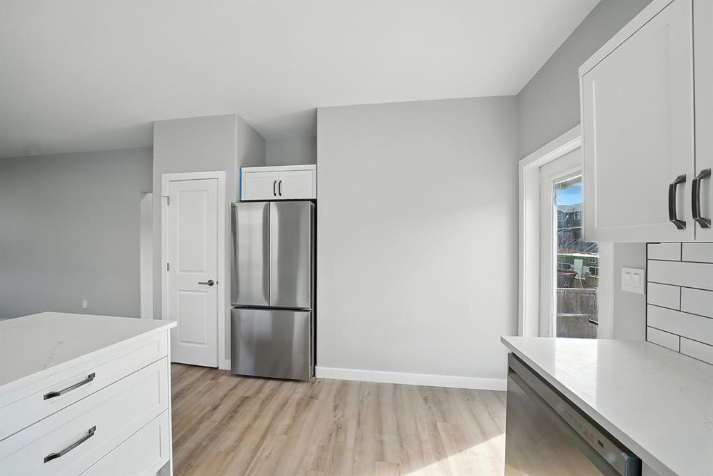 Picture for 84 Reynolds Road  https://www.cirrealty.ca/reb/cara/5/A2266335_10.jpg