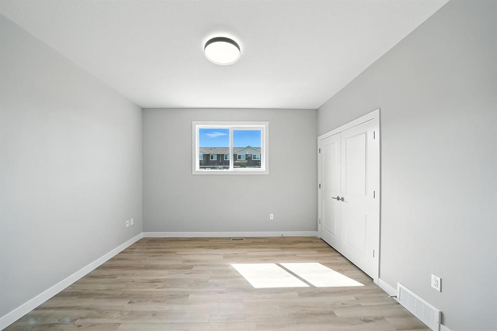 Picture for 84 Reynolds Road  https://www.cirrealty.ca/reb/cara/5/A2266335_14.jpg