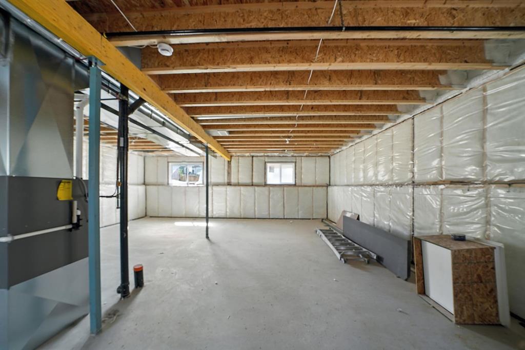 Picture for 84 Reynolds Road  https://www.cirrealty.ca/reb/cara/5/A2266335_18.jpg