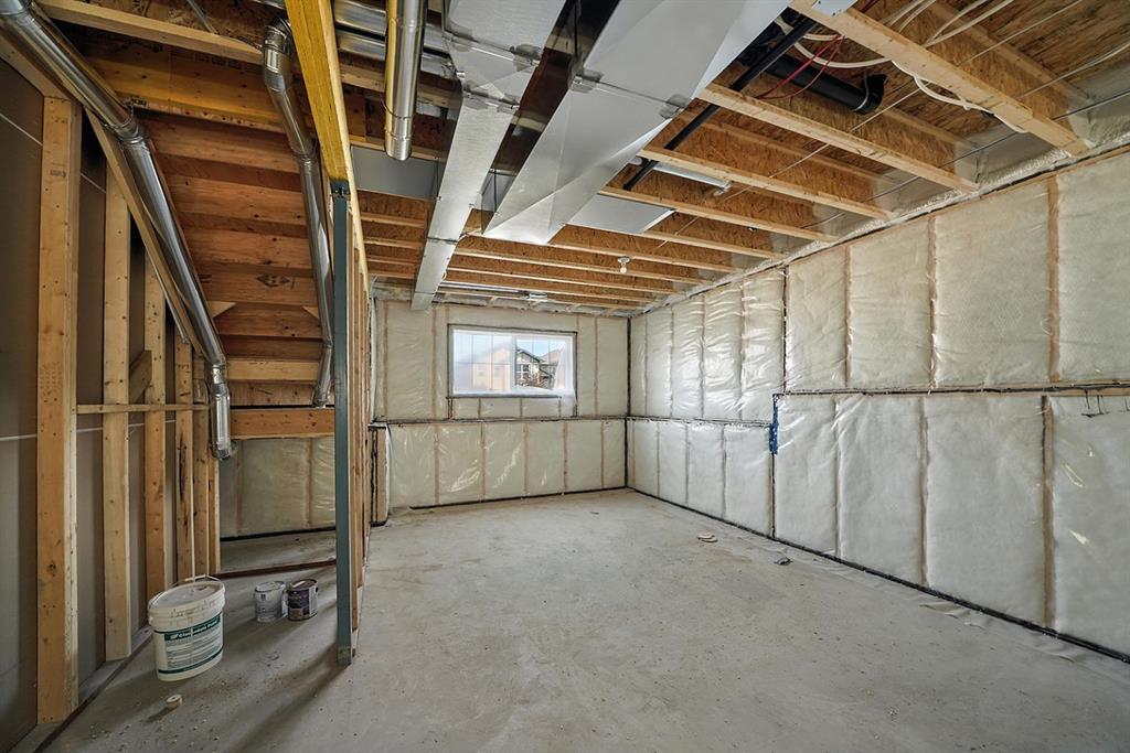 Picture for 84 Reynolds Road  https://www.cirrealty.ca/reb/cara/5/A2266335_19.jpg
