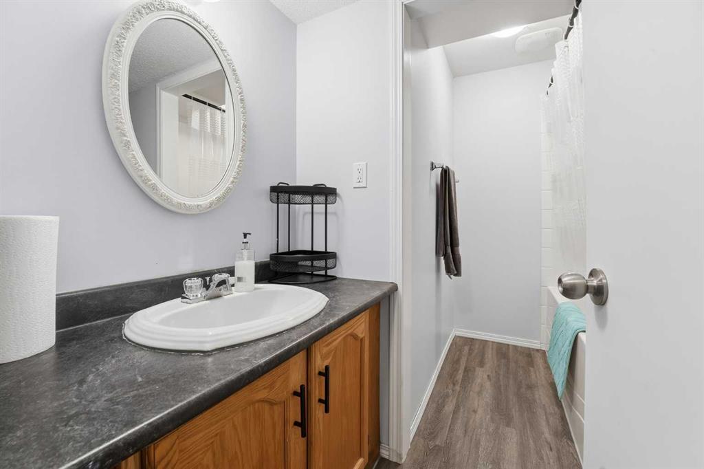 Picture for 62 McLevin Crescent  https://www.cirrealty.ca/reb/cara/5/A2266965_19.jpg
