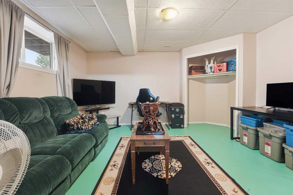 Picture for 62 McLevin Crescent  https://www.cirrealty.ca/reb/cara/5/A2266965_21.jpg