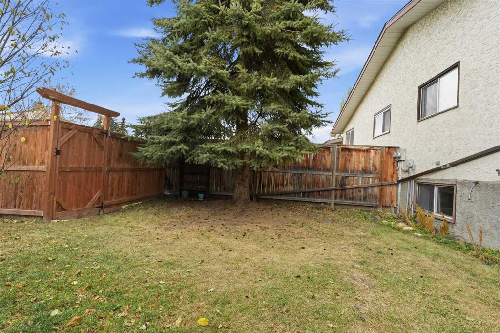 Picture for 62 McLevin Crescent  https://www.cirrealty.ca/reb/cara/5/A2266965_24.jpg