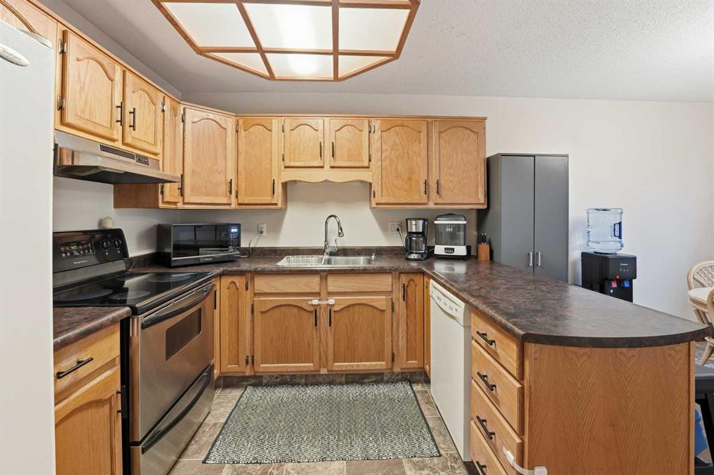 Picture for 62 McLevin Crescent  Picture for 62 McLevin Crescent