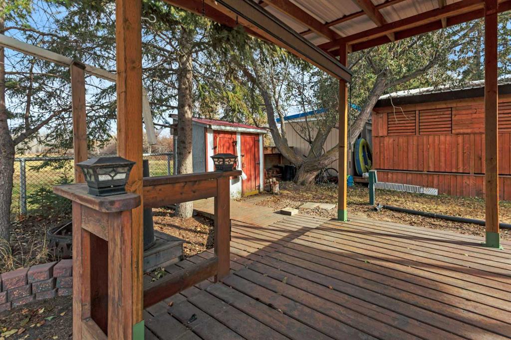 Picture for 16, 12040 Township Road 422  