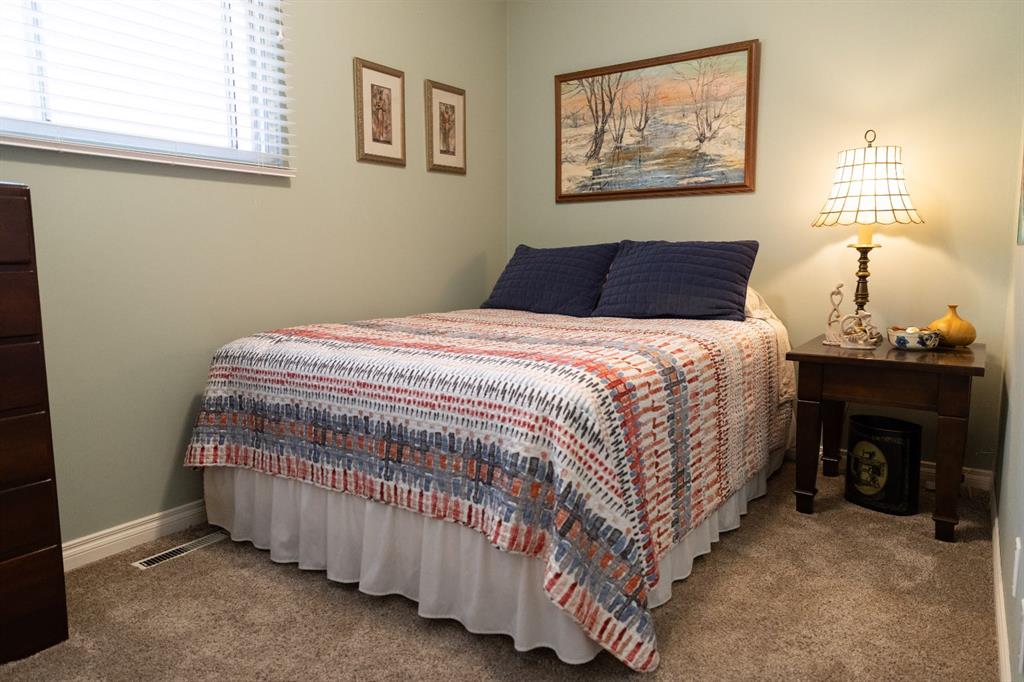 Picture for 40 Fern Road  https://www.cirrealty.ca/reb/cara/5/A2267055_10.jpg