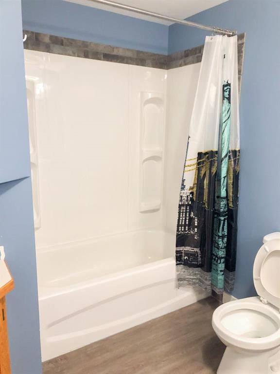 Picture for 40 Fern Road  https://www.cirrealty.ca/reb/cara/5/A2267055_28.jpg