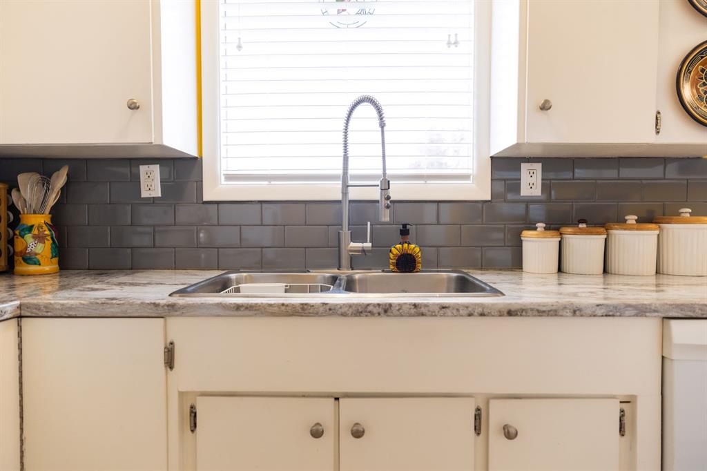 Picture for 40 Fern Road 