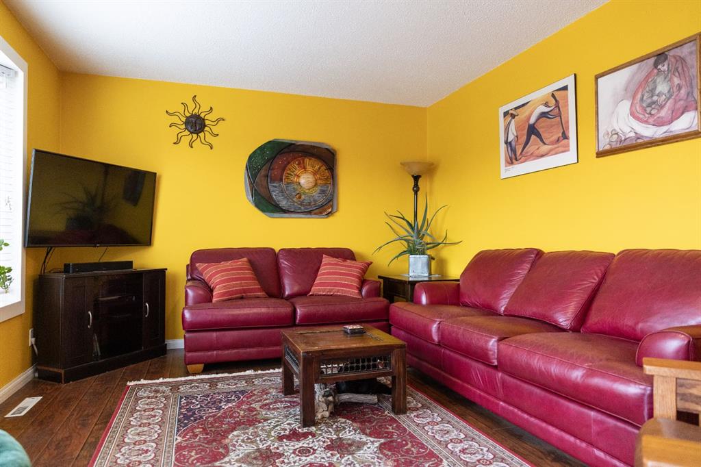 Picture for 40 Fern Road  https://www.cirrealty.ca/reb/cara/5/A2267055_7.jpg