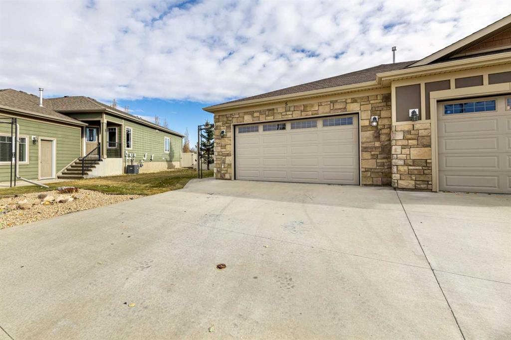 Picture for 5 Michener Place 