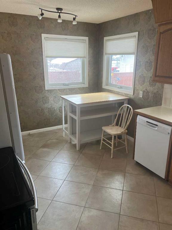 Picture for 4620 46 Street 