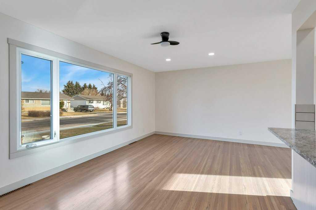 Picture for 5537 35 Street 