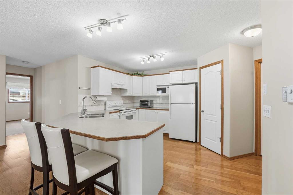 Picture for 24D, 32 Daines Avenue 