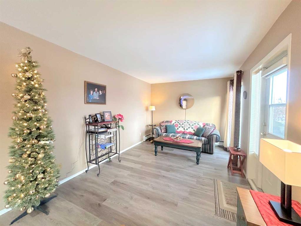 Picture for 301, 5414 53 Street 