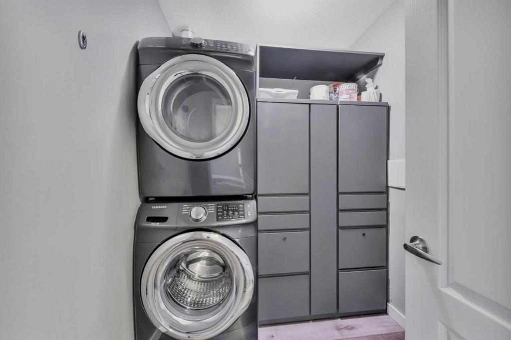 Picture for 311, 3730 50 Avenue 