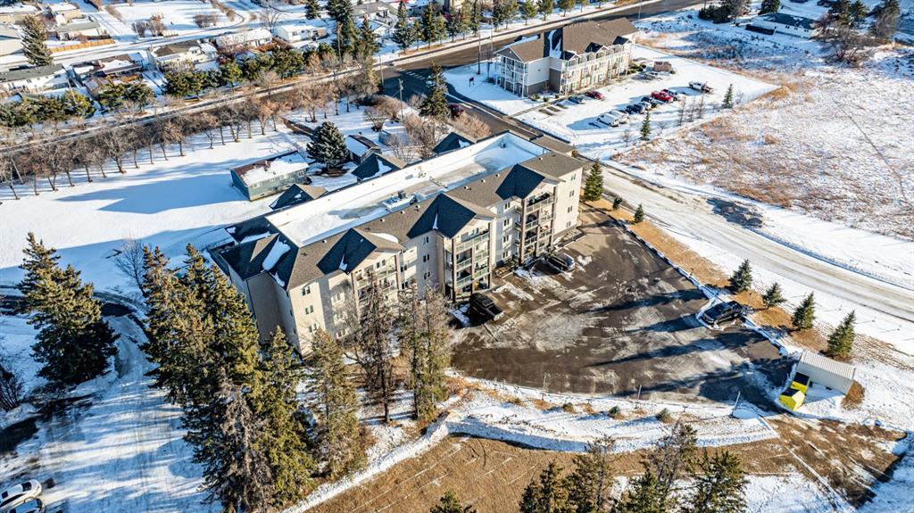 Picture for 106, 5205 Woodland Road 