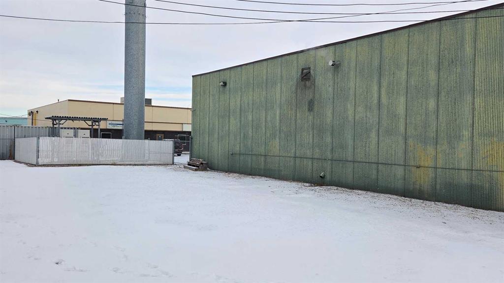 Picture for 11, 7628 49 Avenue 