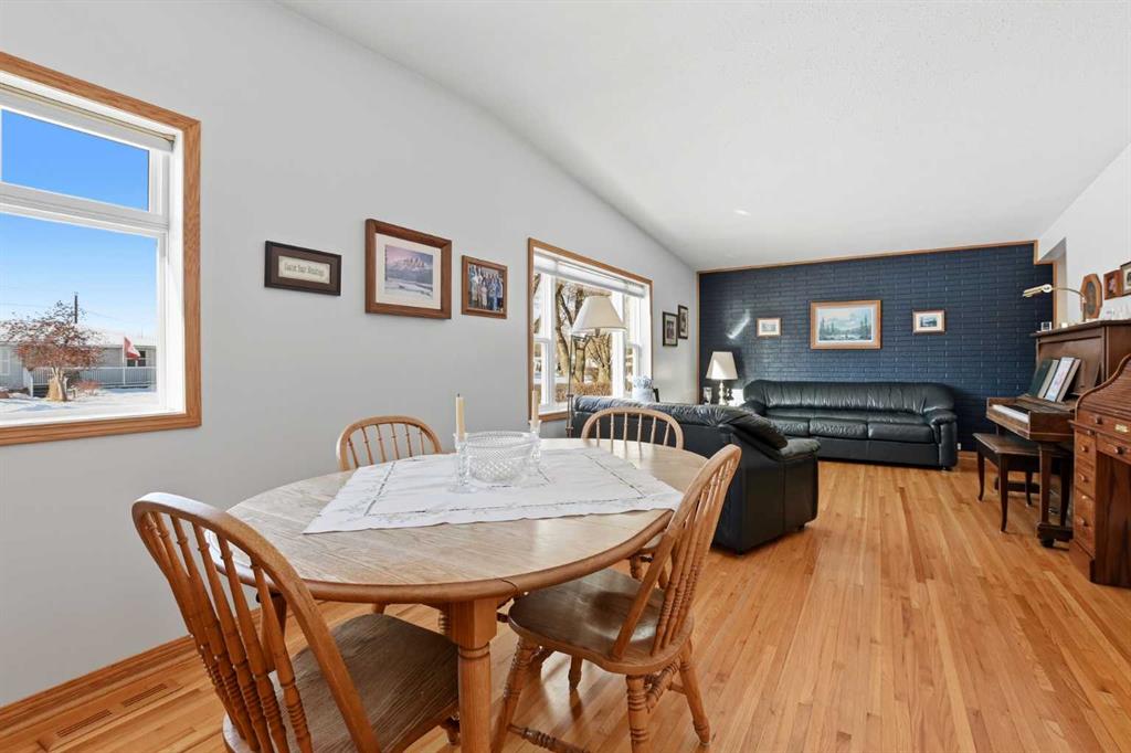 Picture for 4421 35 Avenue 