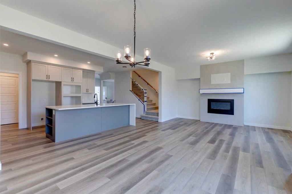 Picture for 146 Northern Lights Crescent 