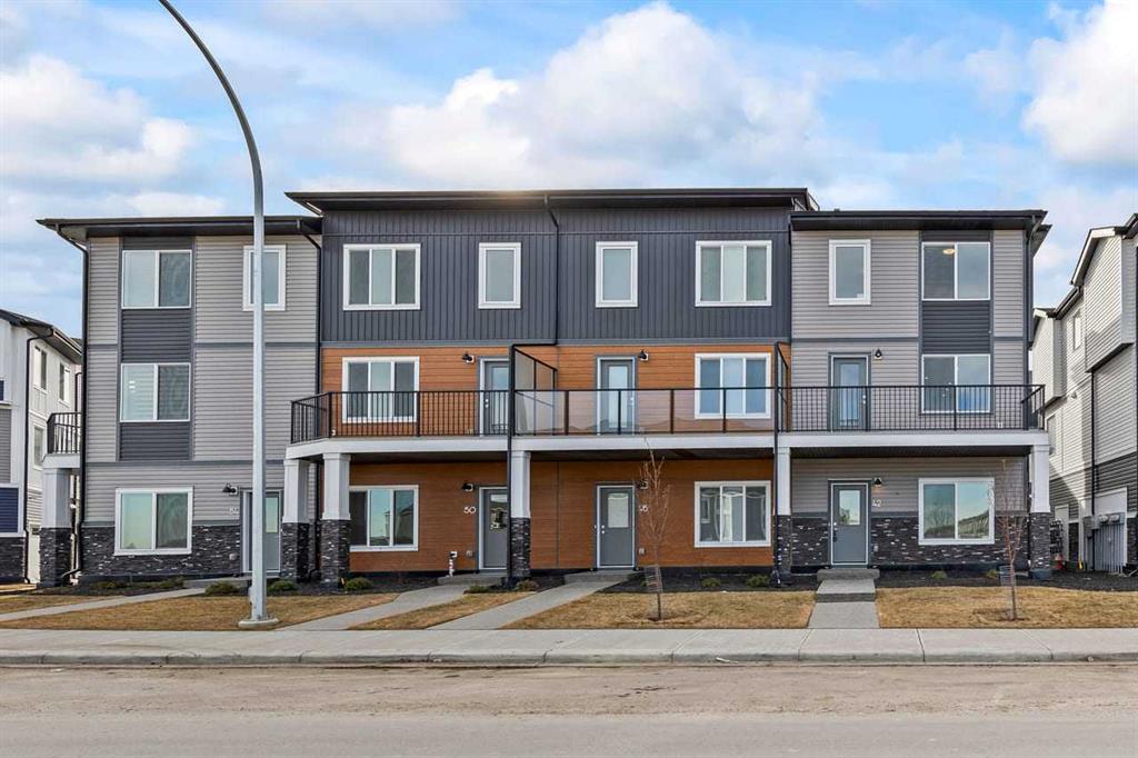 Picture for 42 Corner Glen Manor NE