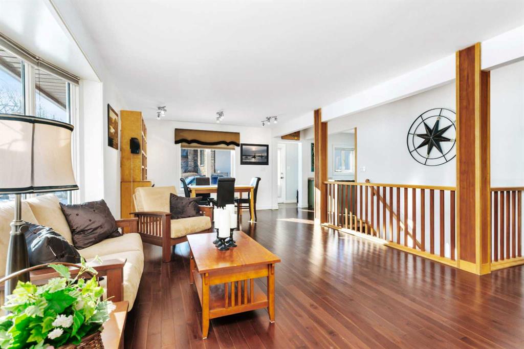 Picture for 3742 44 Avenue 