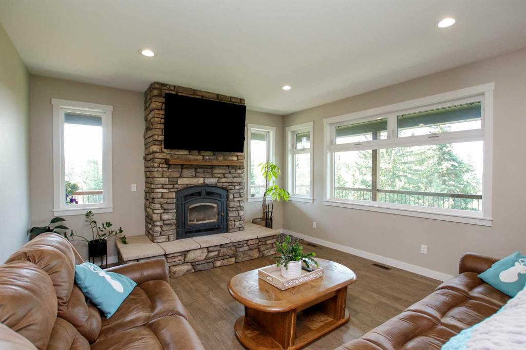 Picture for 41512 Range Road 260  