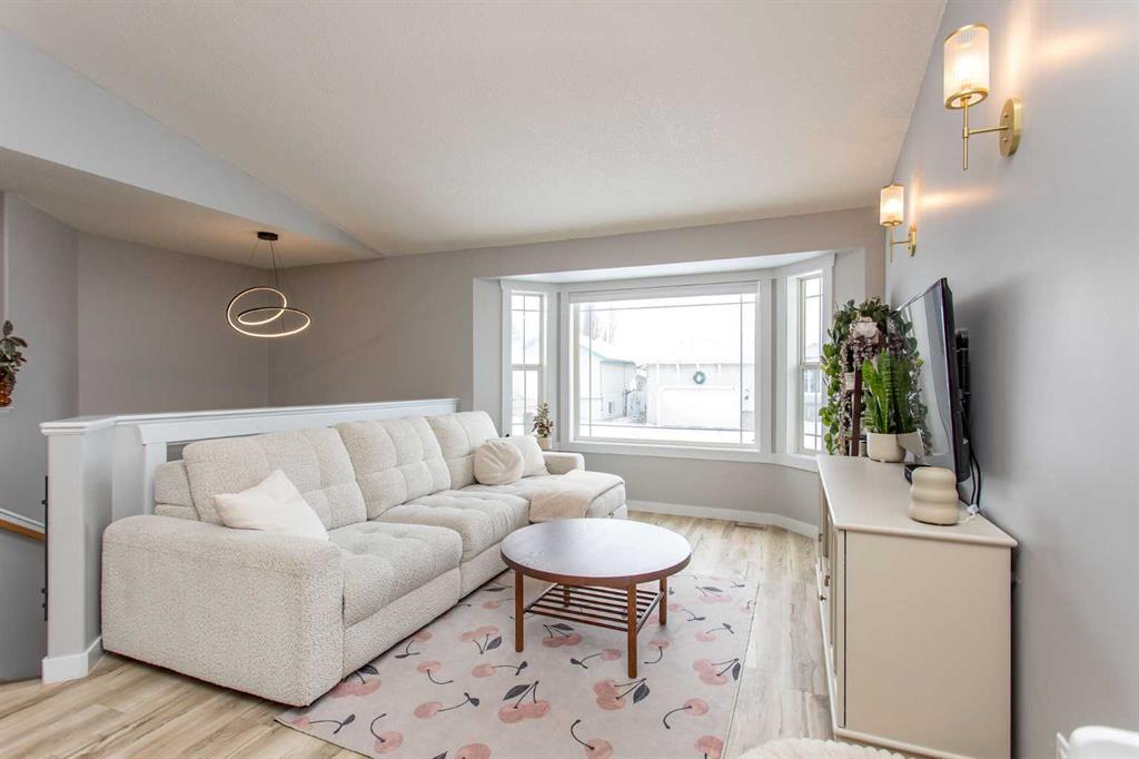 Picture for 14 Silver Drive 