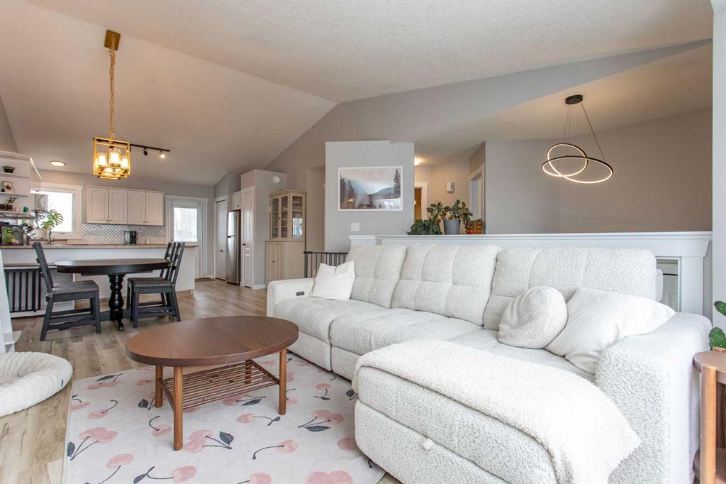 Picture for 14 Silver Drive 