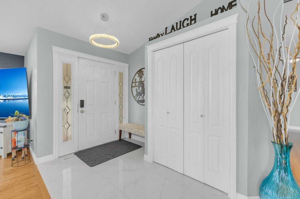 Picture for 3905 39 Street Close  