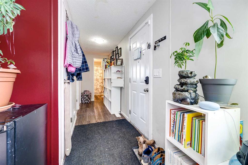 Picture for 315, 5344 76 Street 